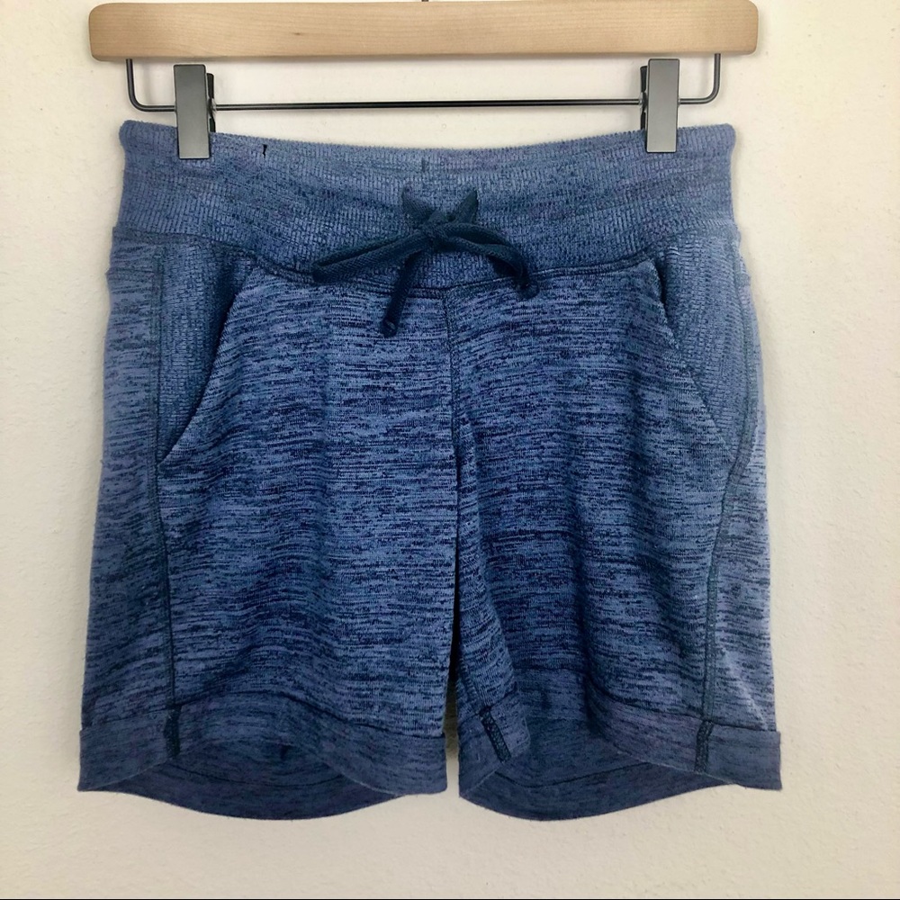 Athleta Navy Blue Midtown Cuffed Cloth Shorts XS